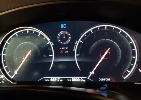 2018 BMW 540I xDrive z USA, uszkodzony, nr VIN WBAJE7C58JWD52182